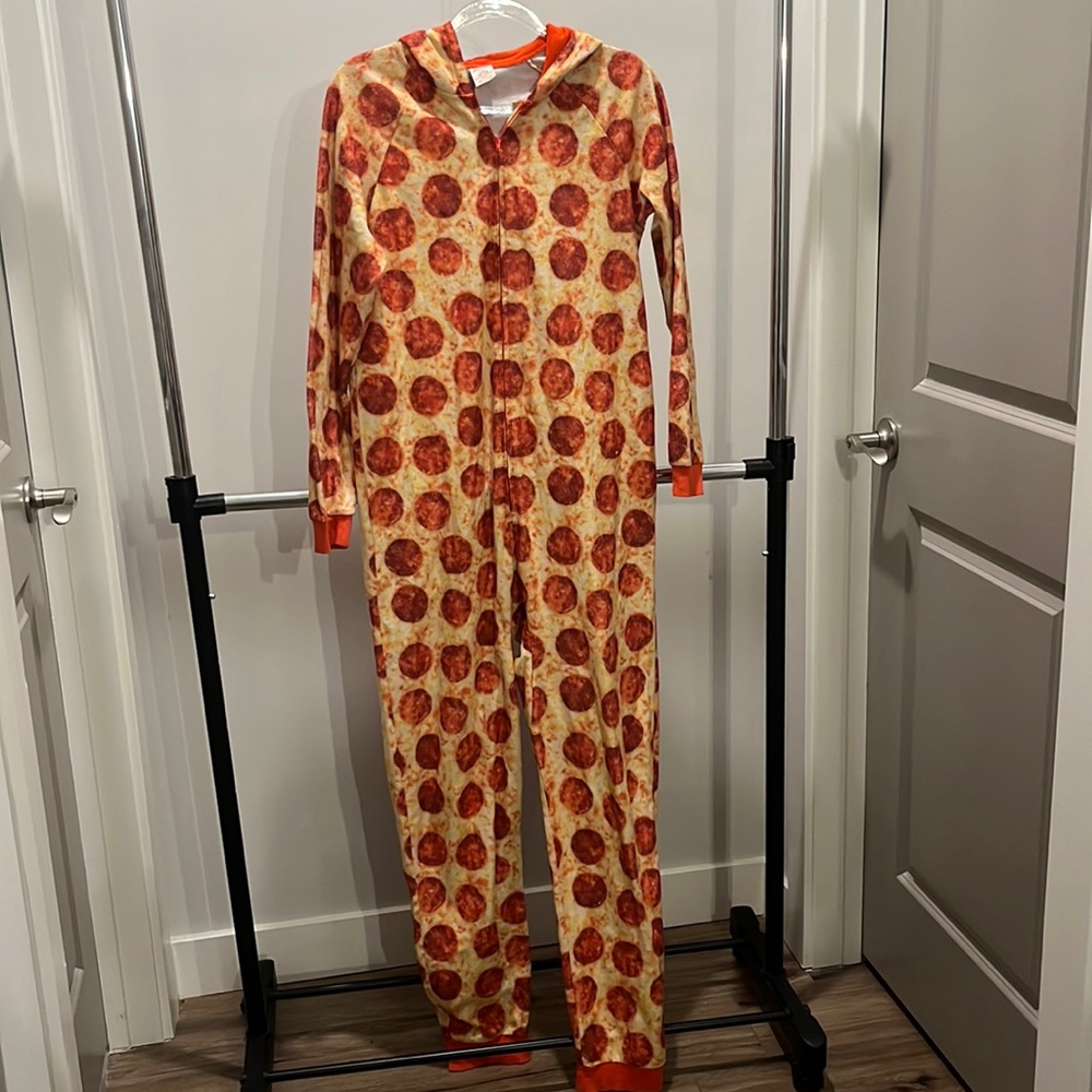 Pizza onesie